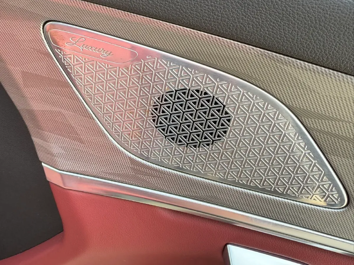 2023 ChangAn Oshan X7 Plus 1.5T 188HP L4 7DCT,autocango,china used car exporter,china ev exporter,chinese used car exporter,chinese used ev exporter