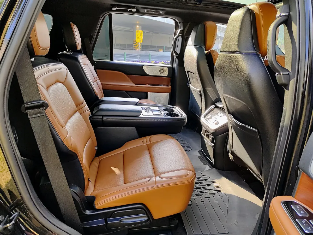 2020 Lincoln Navigator 3.5T 388HP V6 10AT,autocango,china used car exporter,china ev exporter,chinese used car exporter,chinese used ev exporter