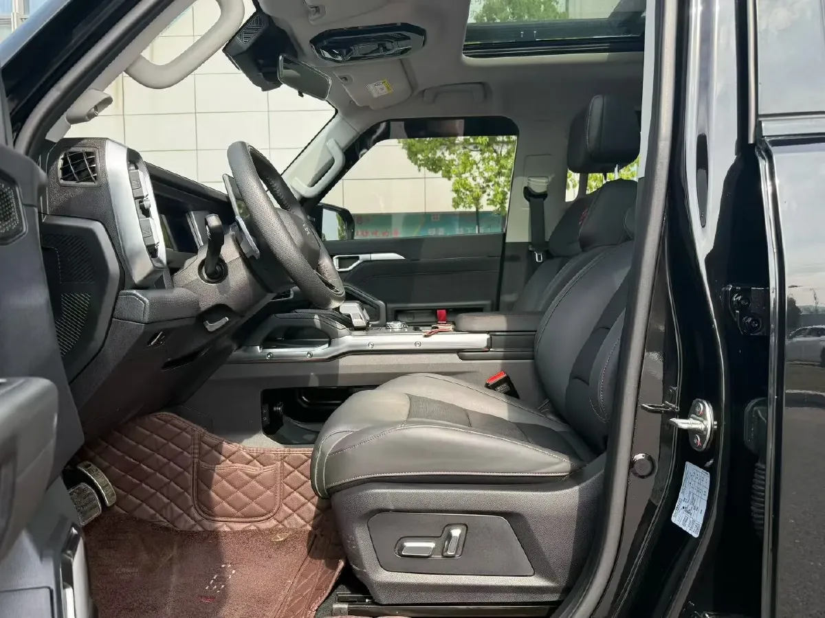 2023 Jetour Traveller 2.0T 254HP L4 7DCT,autocango,china used car exporter,china ev exporter,chinese used car exporter,chinese used ev exporter