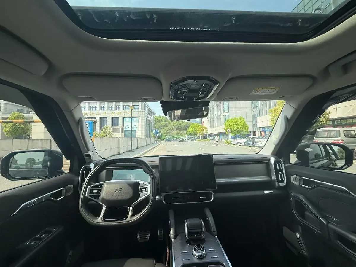 2023 Jetour Traveller 2.0T 254HP L4 7DCT,autocango,china used car exporter,china ev exporter,chinese used car exporter,chinese used ev exporter