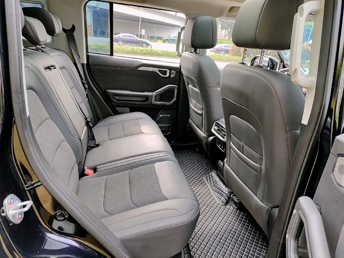 2023 Jetour Traveller 2.0T 254HP L4 7DCT,autocango,china used car exporter,china ev exporter,chinese used car exporter,chinese used ev exporter