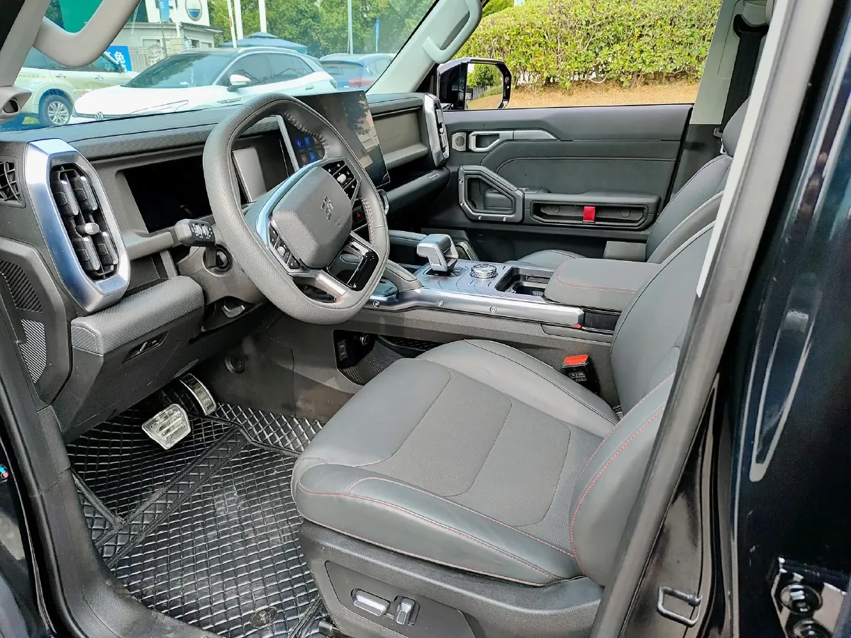 2023 Jetour Traveller 2.0T 254HP L4 7DCT,autocango,china used car exporter,china ev exporter,chinese used car exporter,chinese used ev exporter