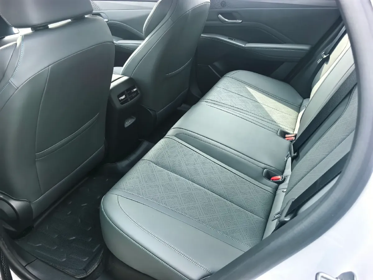 2026 BYD Qin Plus 1.5L 101HP L4 E-CVT PHEV,autocango,china used car exporter,china ev exporter,chinese used car exporter,chinese used ev exporter