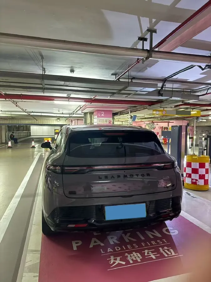 2026 Leapmotor Lafa5 BEV,autocango,china used car exporter,china ev exporter,chinese used car exporter,chinese used ev exporter