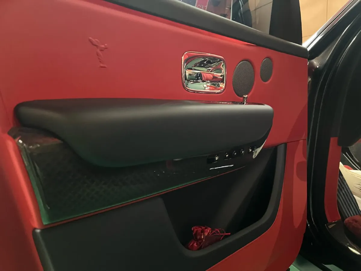 2020 Rolls-Royce Cullinan 6.7T 600HP V12 8AT,autocango,china used car exporter,china ev exporter,chinese used car exporter,chinese used ev exporter