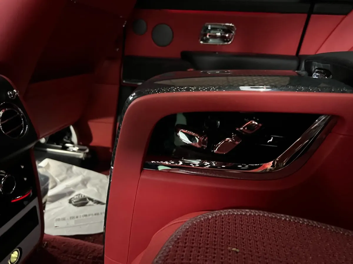 2020 Rolls-Royce Cullinan 6.7T 600HP V12 8AT,autocango,china used car exporter,china ev exporter,chinese used car exporter,chinese used ev exporter