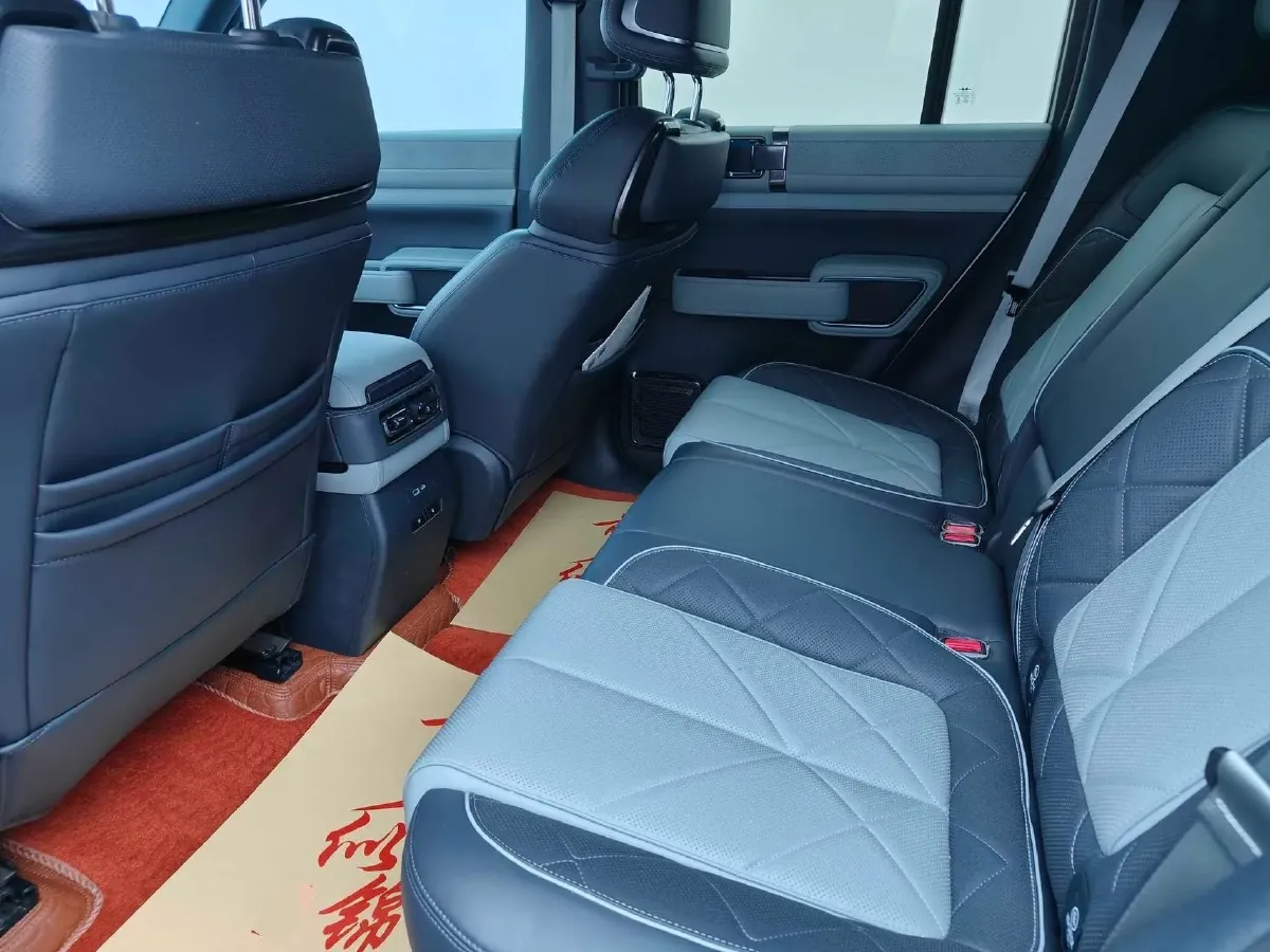 2023 FangChengBao Bao 5 1.5T 194HP L4 E-CVT PHEV 31.8KWH,autocango,china used car exporter,china ev exporter,chinese used car exporter,chinese used ev exporter