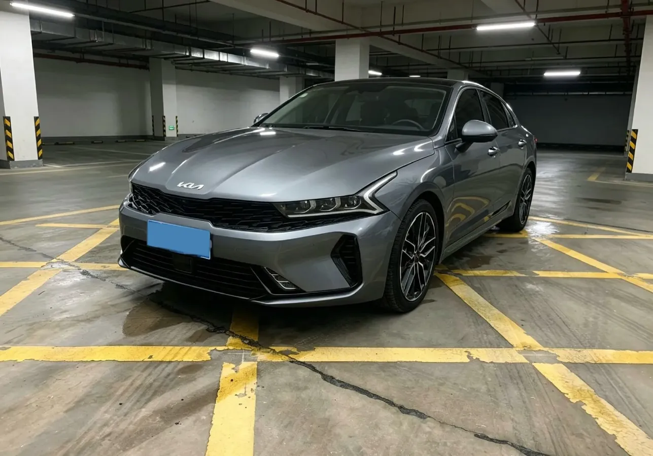 2021 Toyota Camry 2.0L 178HP L4 CVT,autocango,china used car exporter,china ev exporter,chinese used car exporter,chinese used ev exporter