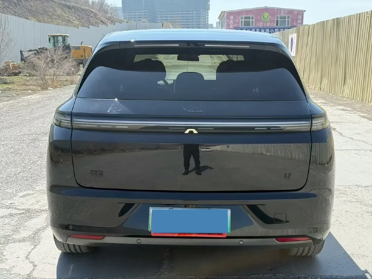 2023 Li L7 Range Extended 154HP REEV 40.9KWH,autocango,china used car exporter,china ev exporter,chinese used car exporter,chinese used ev exporter