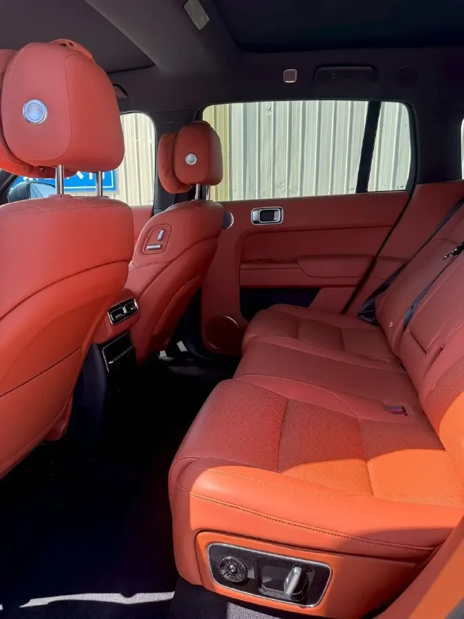 2023 Li L7 Range Extended 154HP REEV 40.9KWH,autocango,china used car exporter,china ev exporter,chinese used car exporter,chinese used ev exporter