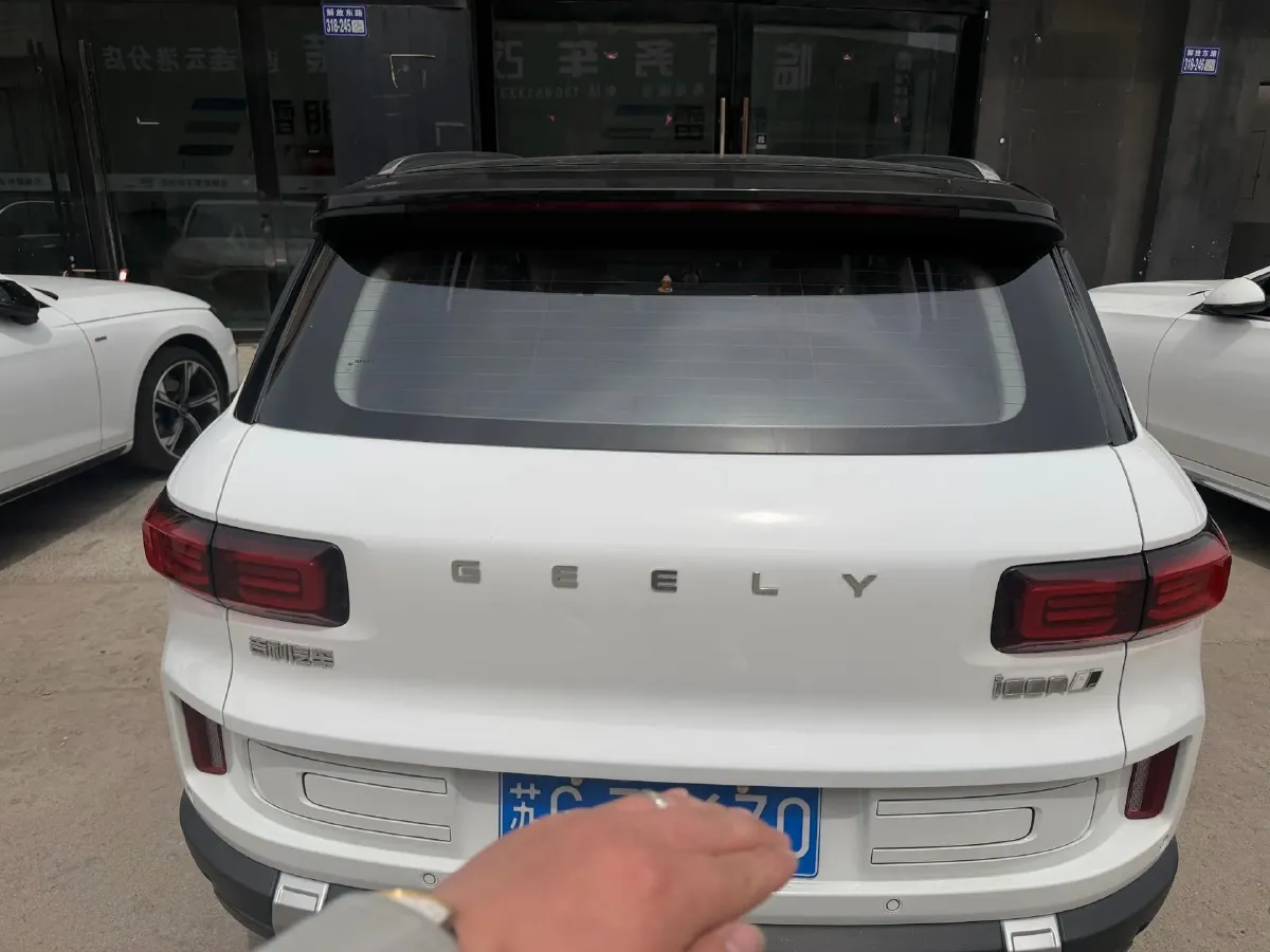 2023 Geely ICON 1.5T 181HP L4 7DCT,autocango,china used car exporter,china ev exporter,chinese used car exporter,chinese used ev exporter