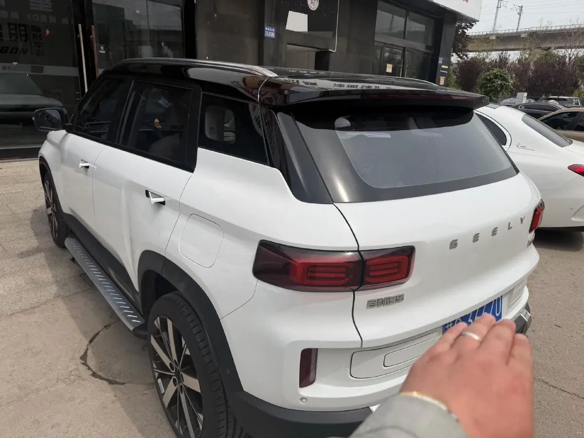 2023 Geely ICON 1.5T 181HP L4 7DCT,autocango,china used car exporter,china ev exporter,chinese used car exporter,chinese used ev exporter