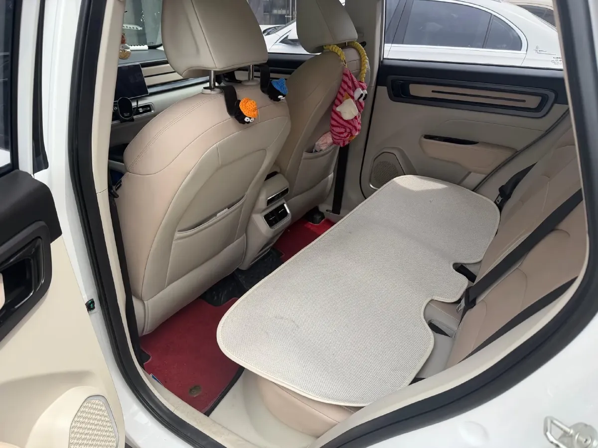 2023 Geely ICON 1.5T 181HP L4 7DCT,autocango,china used car exporter,china ev exporter,chinese used car exporter,chinese used ev exporter