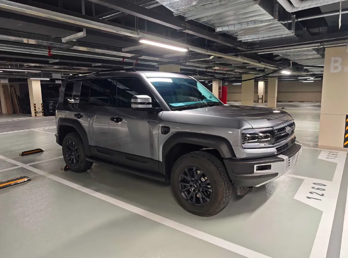 2023 FangChengBao Bao 5 1.5T 194HP L4 E-CVT PHEV 31.8KWH,autocango,china used car exporter,china ev exporter,chinese used car exporter,chinese used ev exporter