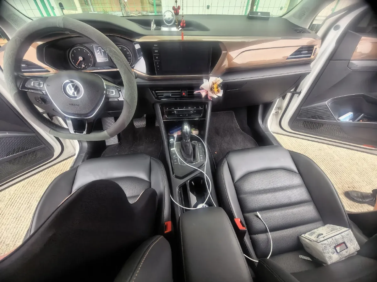 2021 Volkswagen Tharu 1.4T 150HP L4 7DCT,autocango,china used car exporter,china ev exporter,chinese used car exporter,chinese used ev exporter