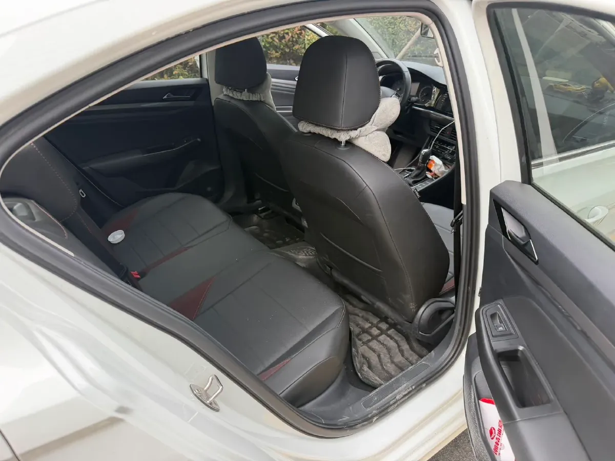 2021 Volkswagen Bora 1.5L 113HP L4 6AT,autocango,china used car exporter,china ev exporter,chinese used car exporter,chinese used ev exporter