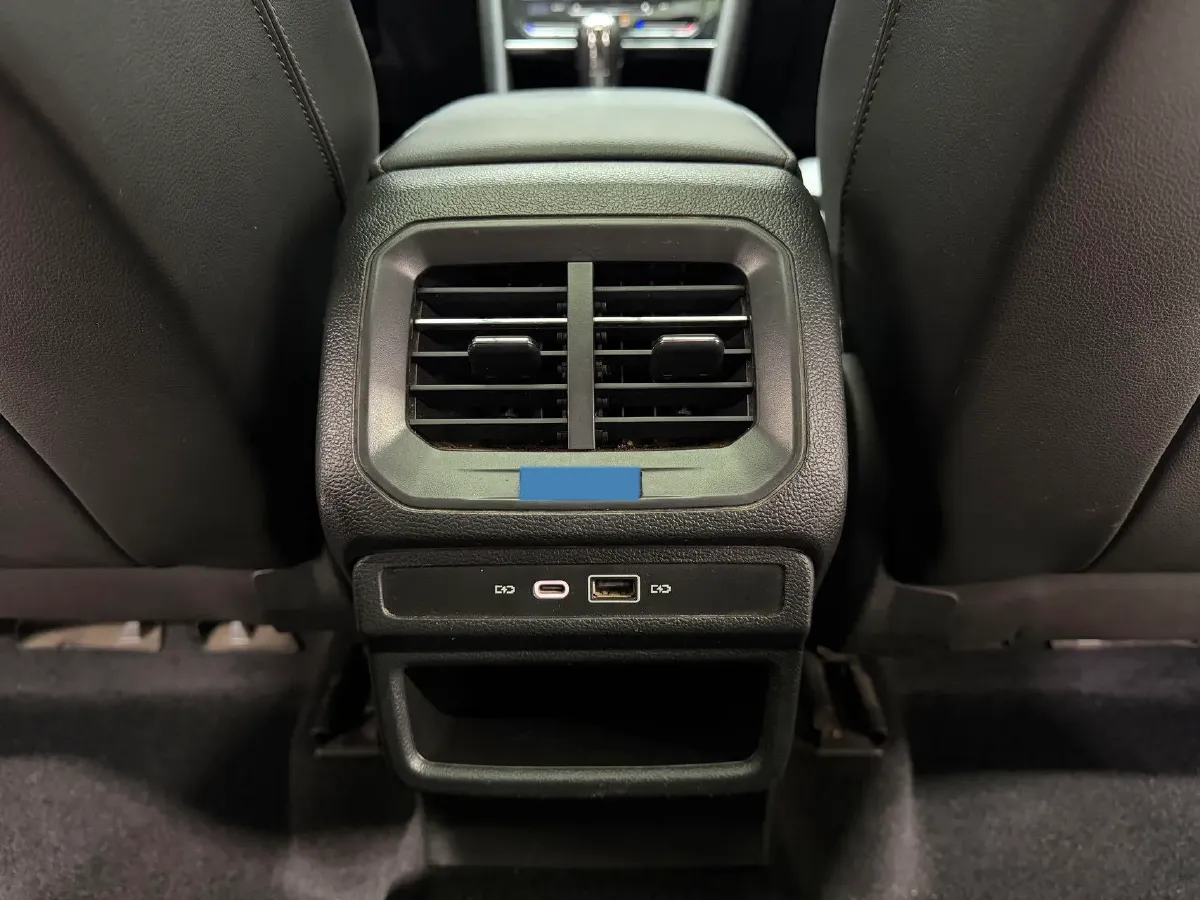 2022 Volkswagen Tharu 1.4T 150HP L4 7DCT,autocango,china used car exporter,china ev exporter,chinese used car exporter,chinese used ev exporter