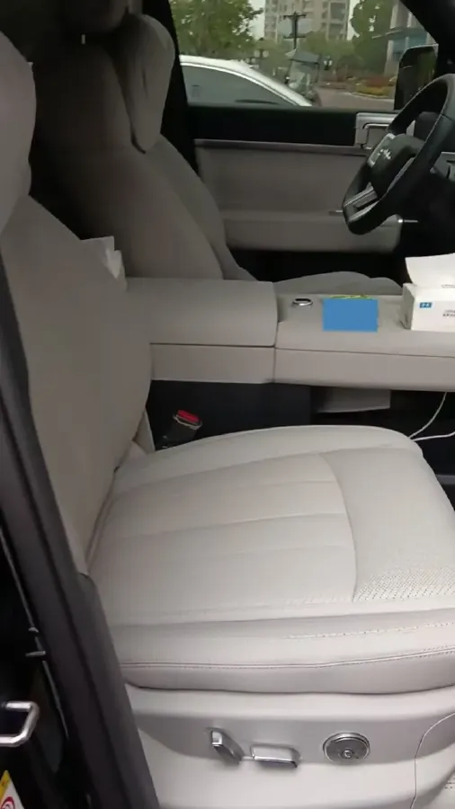 2025 FangChengBao Tai 7 1.5T 156HP L4 E-CVT PHEV,autocango,china used car exporter,china ev exporter,chinese used car exporter,chinese used ev exporter