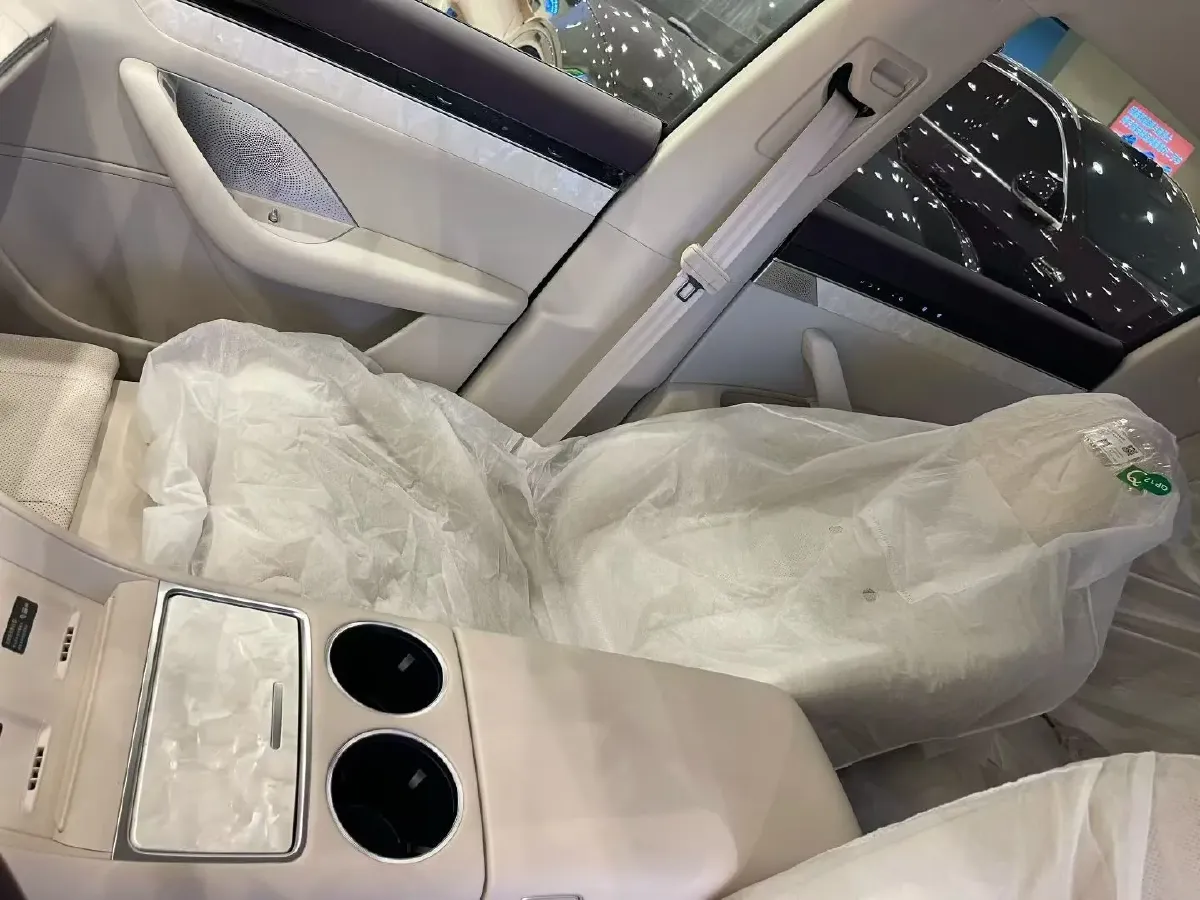 2026 Luxeed R7 REEV 156HP REEV,autocango,china used car exporter,china ev exporter,chinese used car exporter,chinese used ev exporter