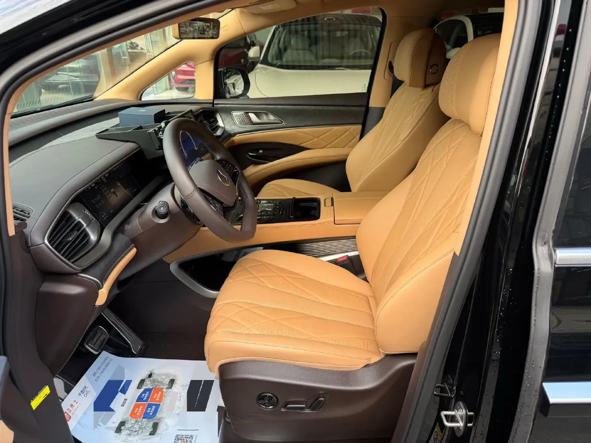 2025 Denza D9 1.5T 156HP L4 E-CVT PHEV 40KWH,autocango,china used car exporter,china ev exporter,chinese used car exporter,chinese used ev exporter