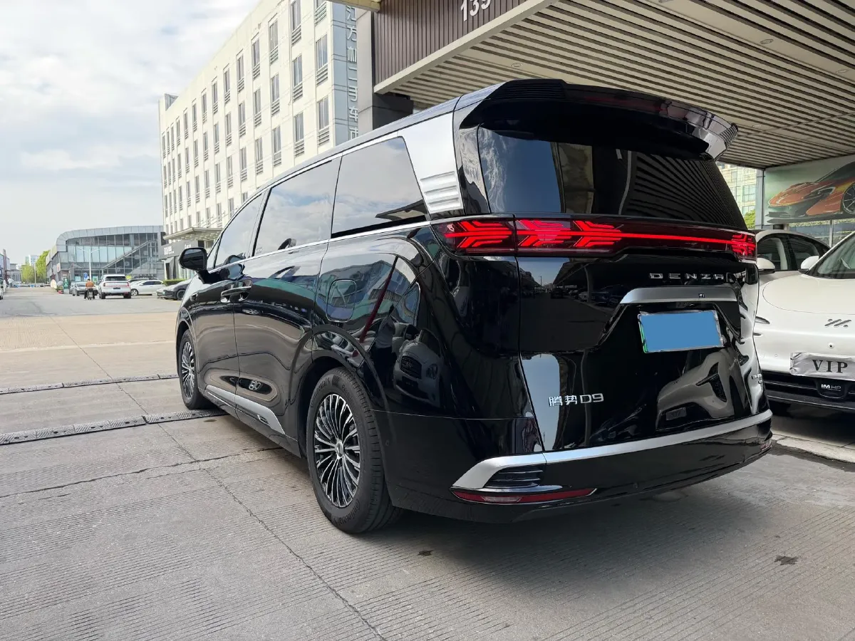 2025 Denza D9 1.5T 156HP L4 E-CVT PHEV 40KWH,autocango,china used car exporter,china ev exporter,chinese used car exporter,chinese used ev exporter