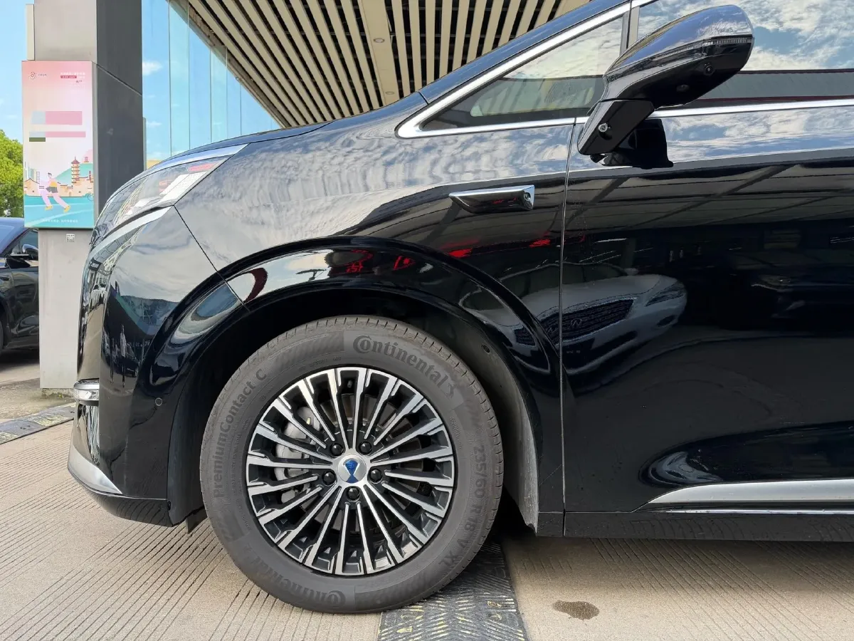 2025 Denza D9 1.5T 156HP L4 E-CVT PHEV 40KWH,autocango,china used car exporter,china ev exporter,chinese used car exporter,chinese used ev exporter