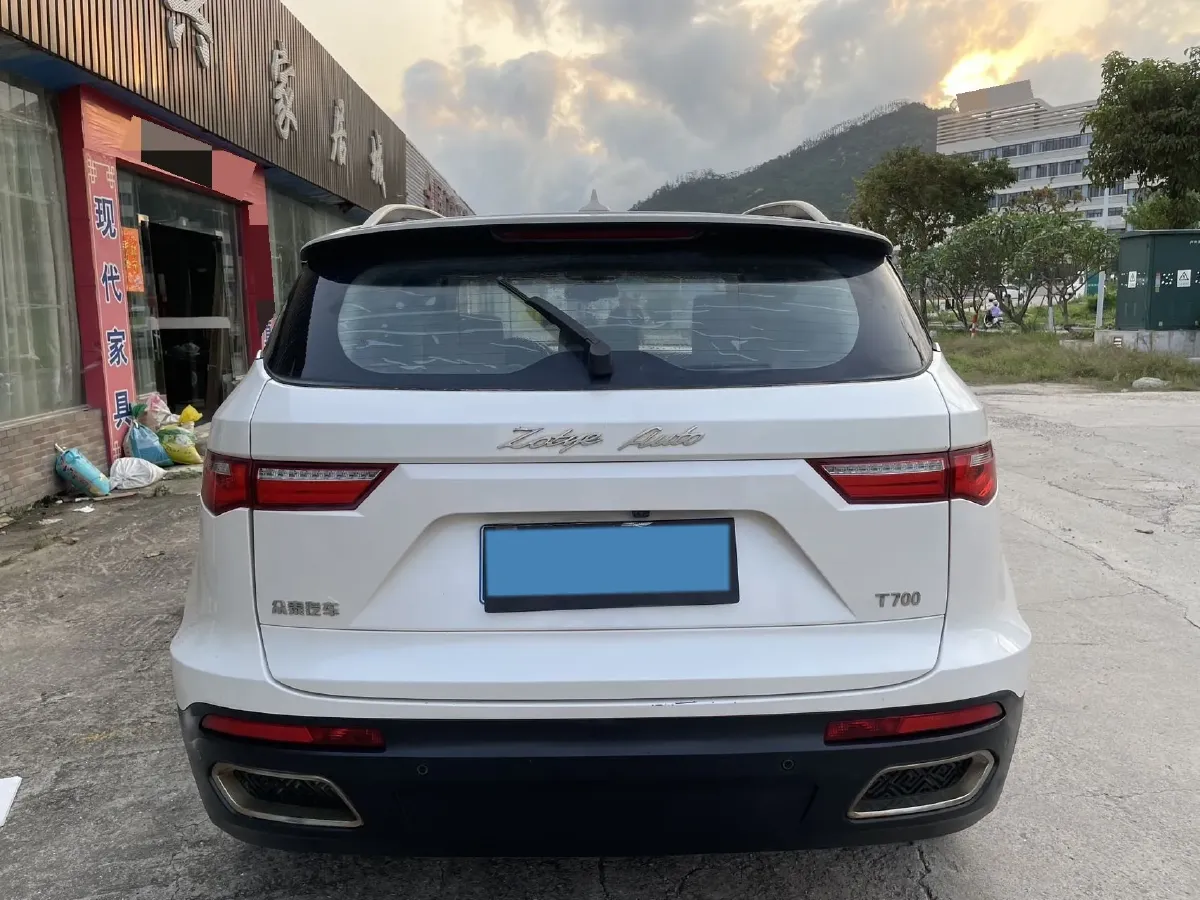 2017 Zotye T700 1.8T 177HP L4 6DCT,autocango,china used car exporter,china ev exporter,chinese used car exporter,chinese used ev exporter