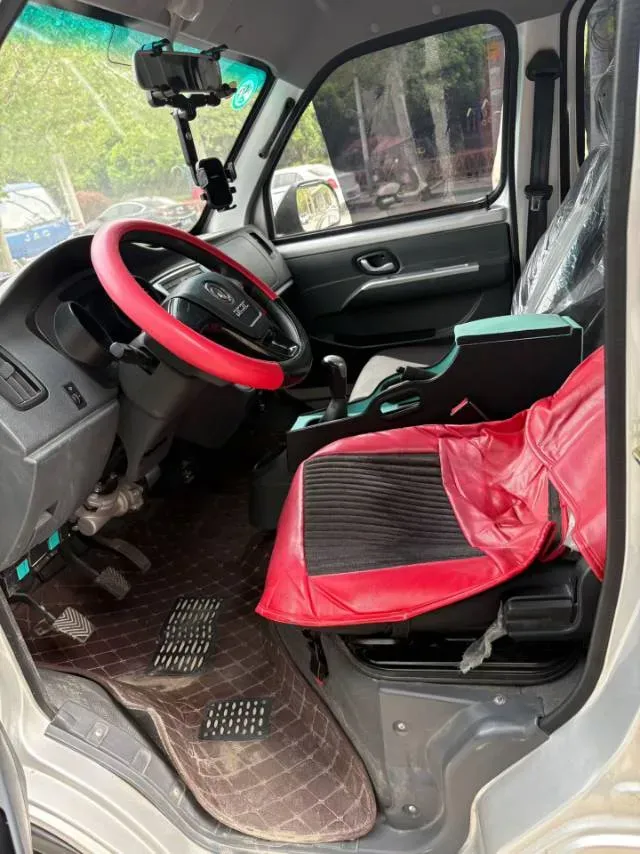 2023 DongFeng DFSK D71 1.6L 122HP L4 5MT,autocango,china used car exporter,china ev exporter,chinese used car exporter,chinese used ev exporter