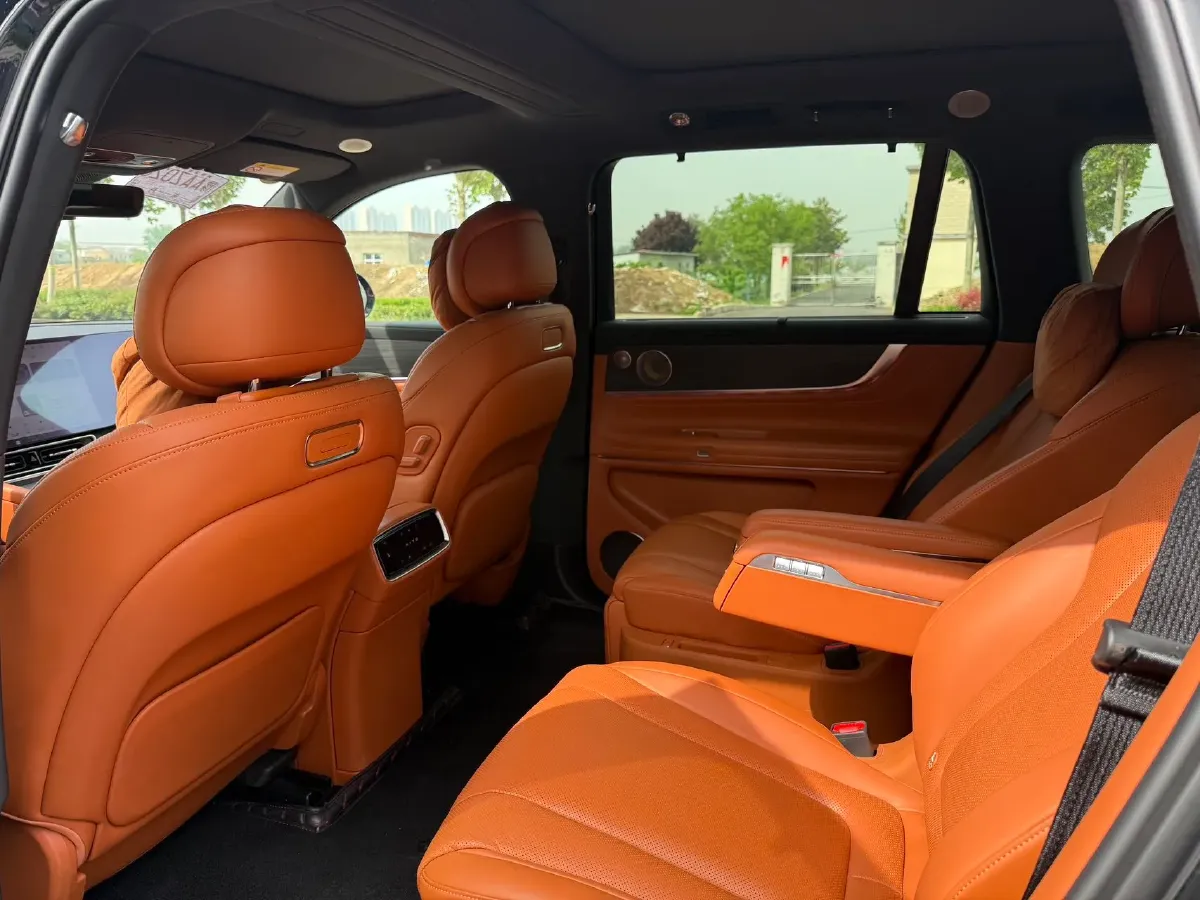 2024 AITO AITO M9 1.5T 152HP L4 REEV 42KWH,autocango,china used car exporter,china ev exporter,chinese used car exporter,chinese used ev exporter