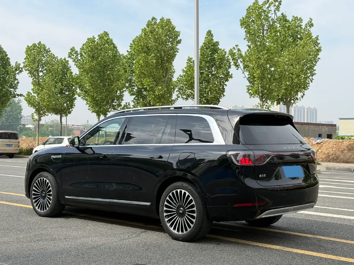 2024 AITO AITO M9 1.5T 152HP L4 REEV 42KWH,autocango,china used car exporter,china ev exporter,chinese used car exporter,chinese used ev exporter