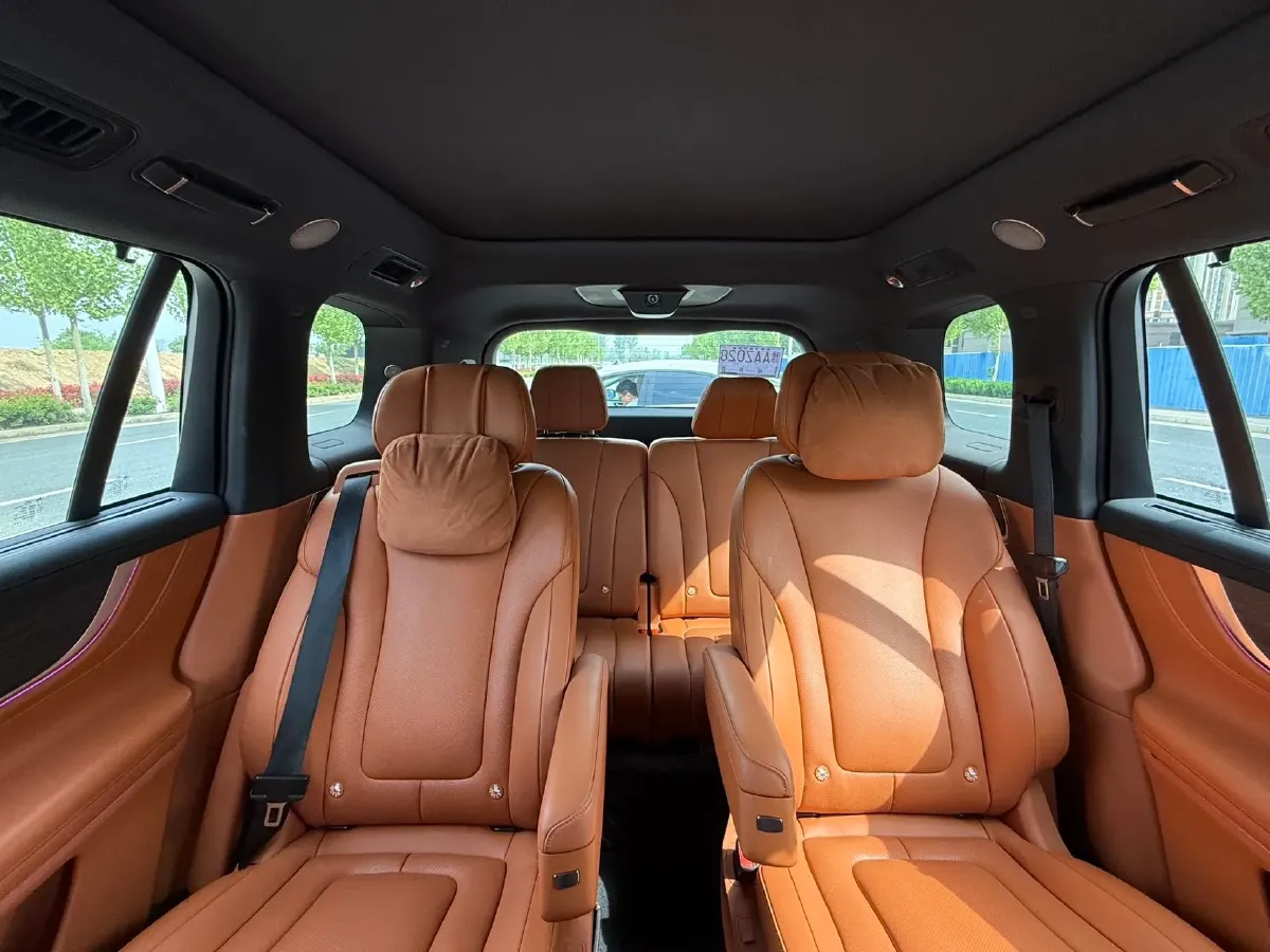 2024 AITO AITO M9 1.5T 152HP L4 REEV 42KWH,autocango,china used car exporter,china ev exporter,chinese used car exporter,chinese used ev exporter