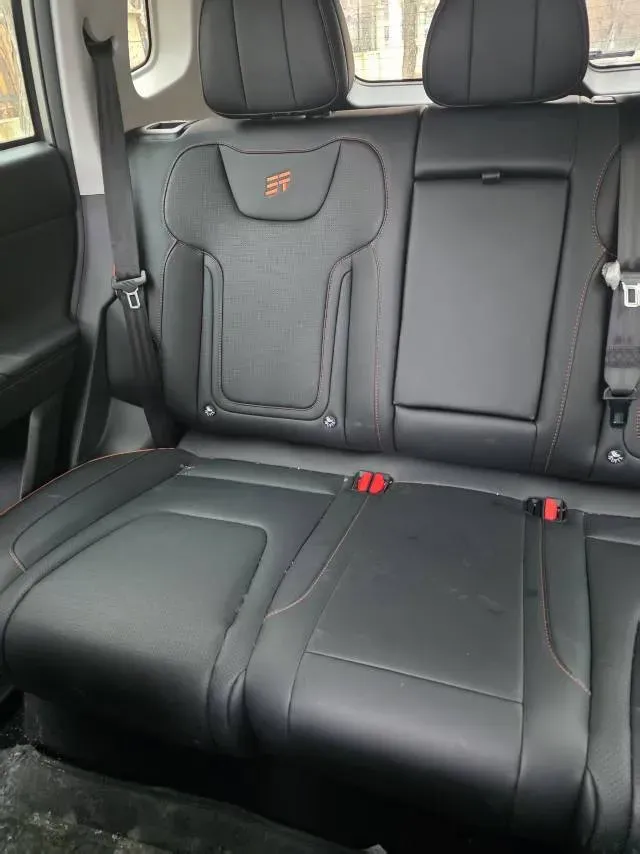 2025 Jetour Traveller 1.5T 184HP L4 7DCT,autocango,china used car exporter,china ev exporter,chinese used car exporter,chinese used ev exporter