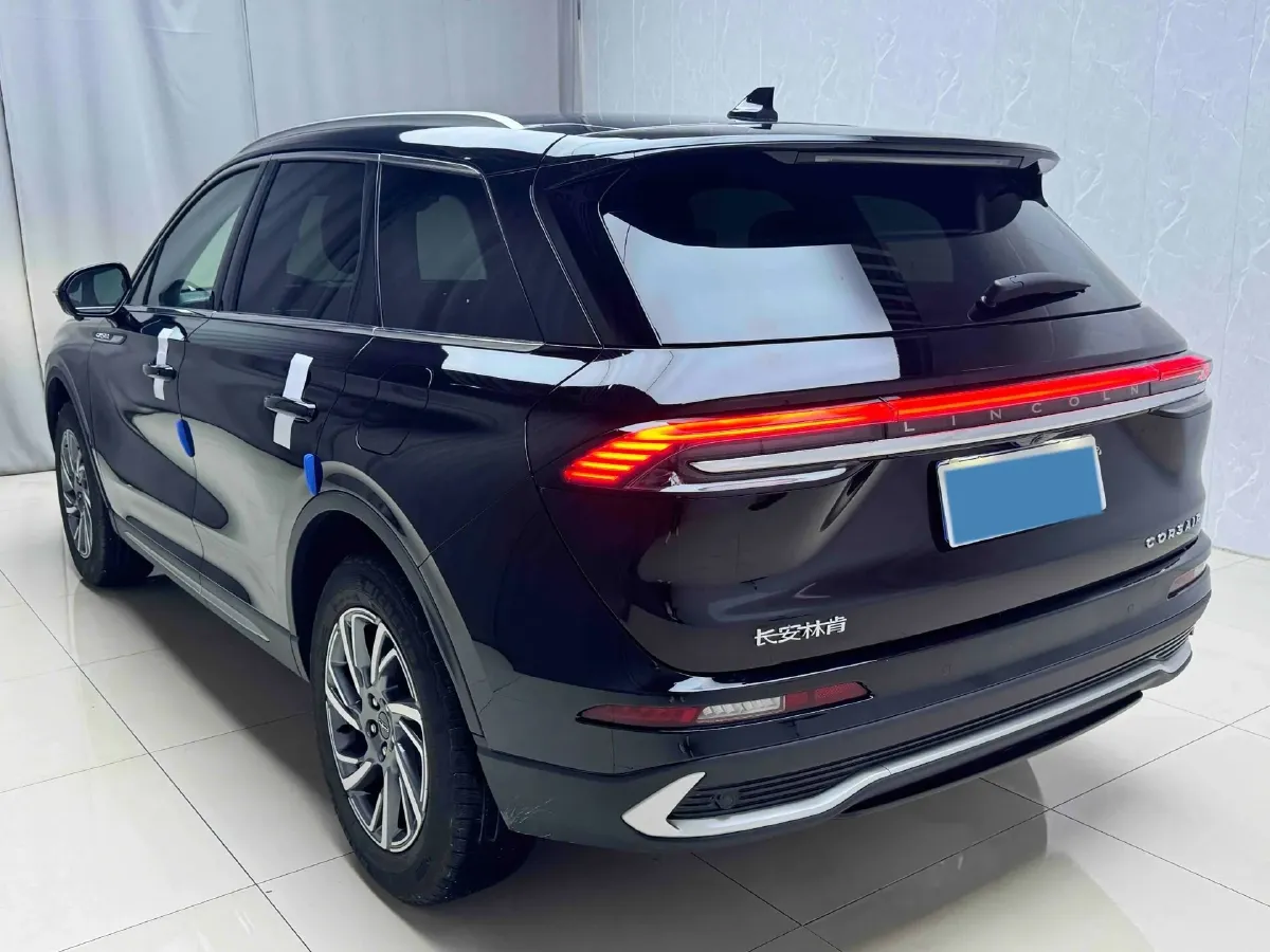 2024 Lincoln Corsair 2.0T 261HP L4 8AT,autocango,china used car exporter,china ev exporter,chinese used car exporter,chinese used ev exporter