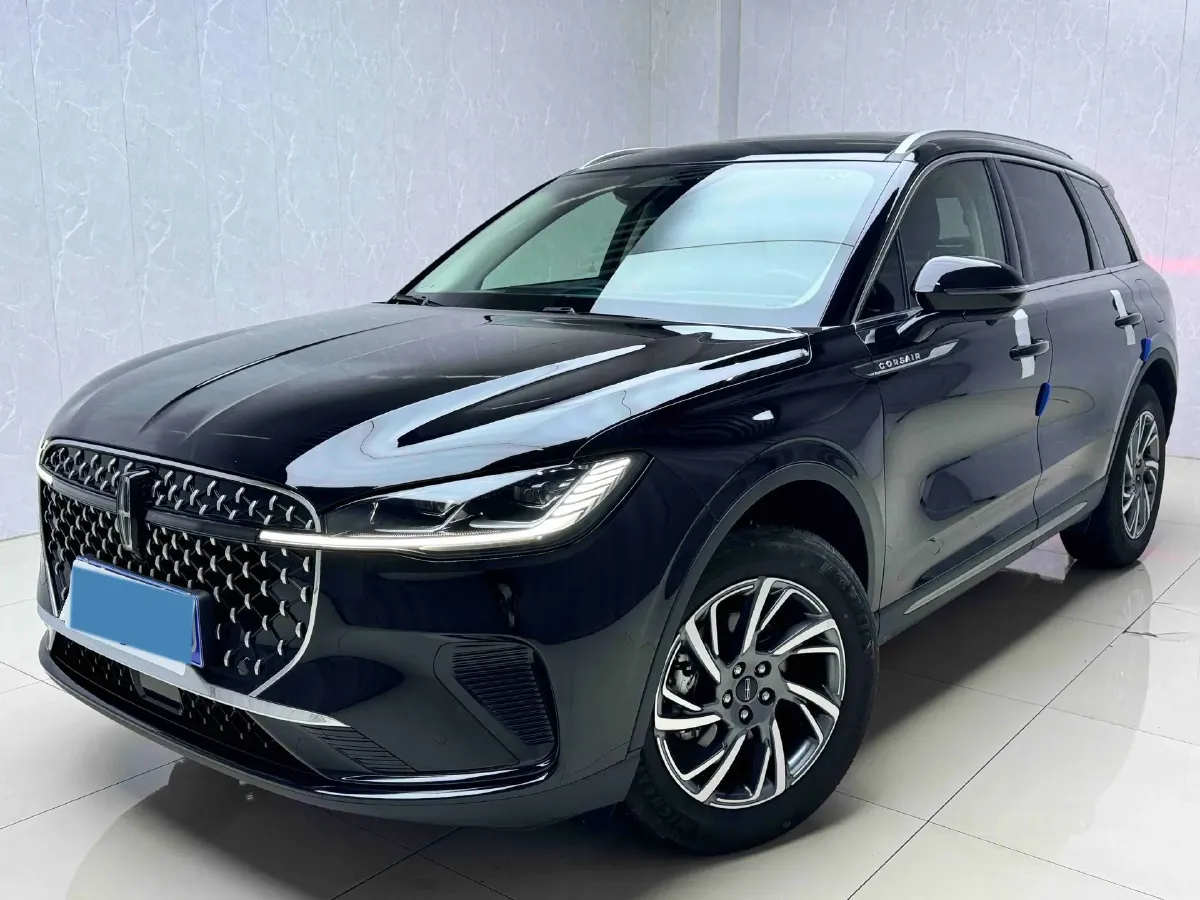 2024 Lincoln Corsair 2.0T 261HP L4 8AT,autocango,china used car exporter,china ev exporter,chinese used car exporter,chinese used ev exporter
