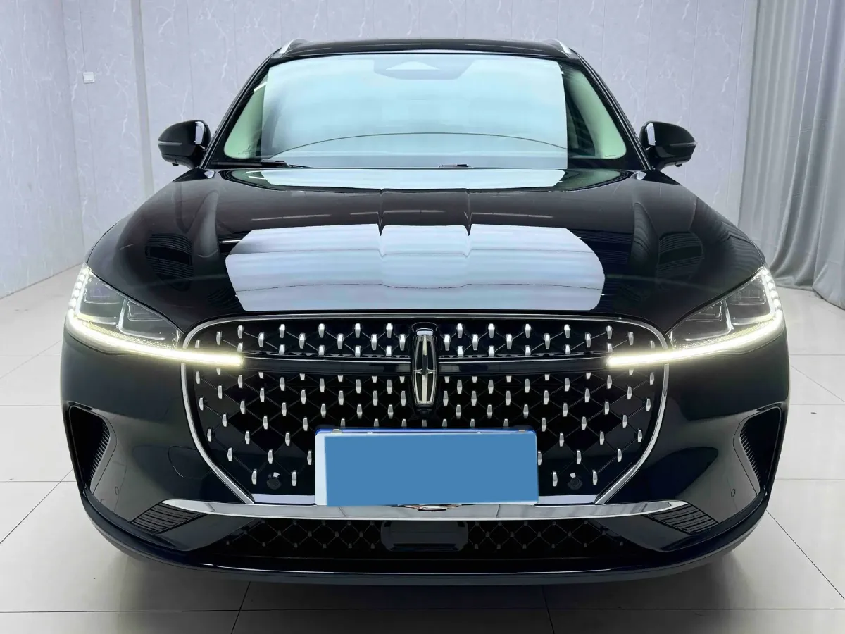 2024 Lincoln Corsair 2.0T 261HP L4 8AT,autocango,china used car exporter,china ev exporter,chinese used car exporter,chinese used ev exporter