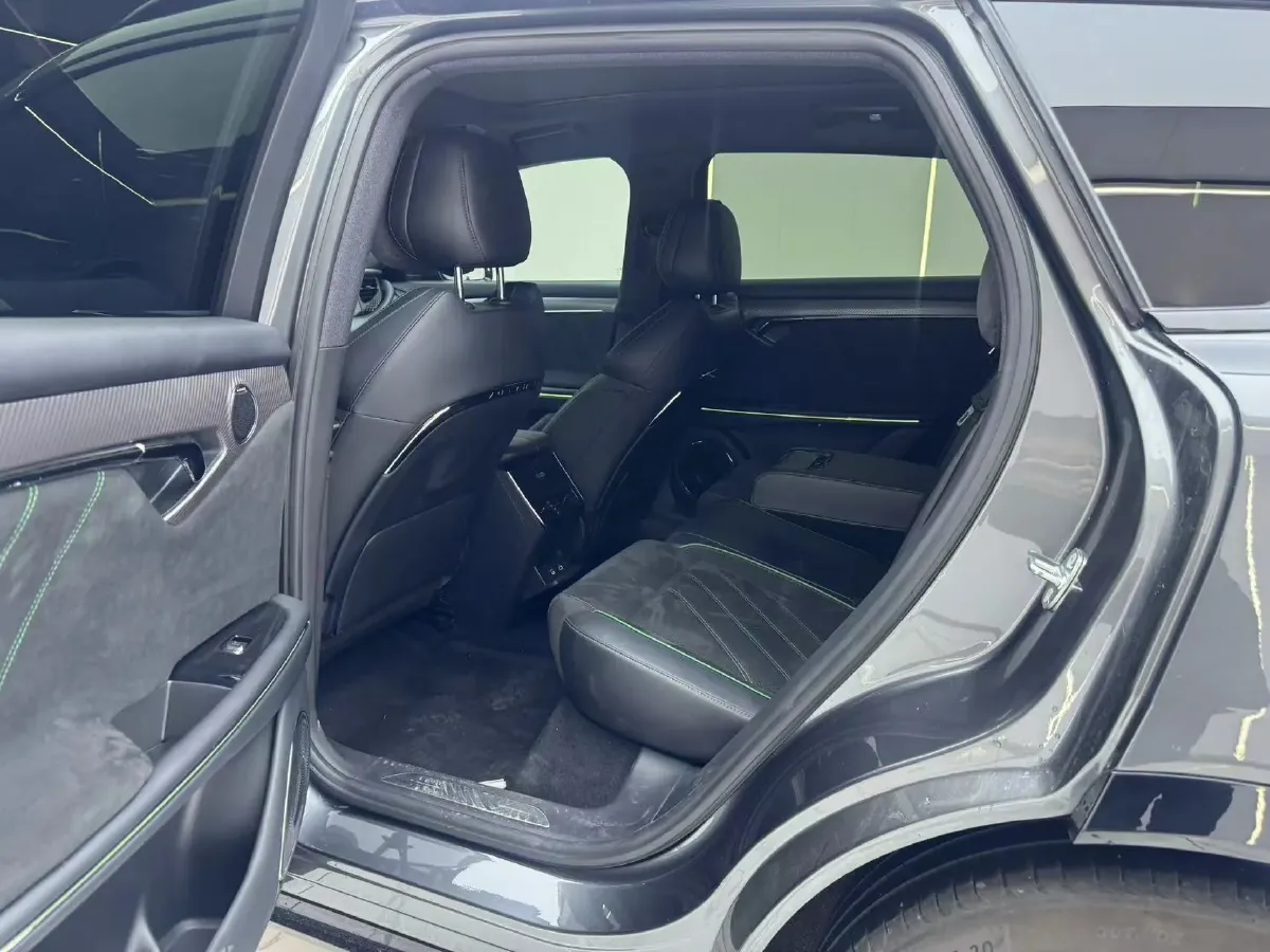 2025 Voyah FREE 1.5T 150HP L4 REEV 43KWH,autocango,china used car exporter,china ev exporter,chinese used car exporter,chinese used ev exporter