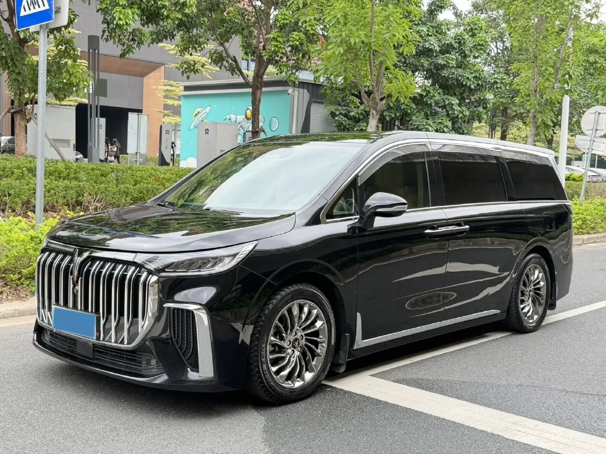 2022 Voyah Dream 1.5T 136HP L4 PHEV 25.57KWH,autocango,china used car exporter,china ev exporter,chinese used car exporter,chinese used ev exporter