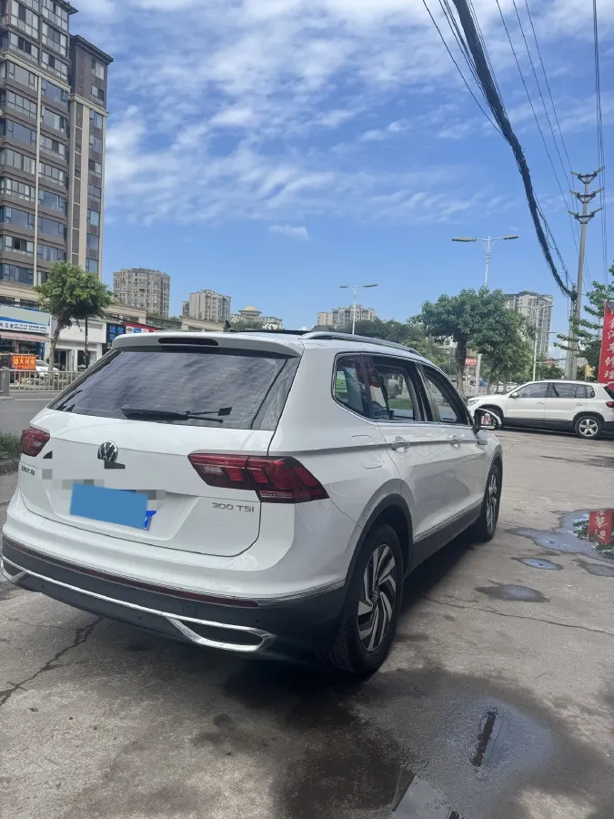 2023 Volkswagen Tiguan L 1.5T 160HP L4 7DCT,autocango,china used car exporter,china ev exporter,chinese used car exporter,chinese used ev exporter