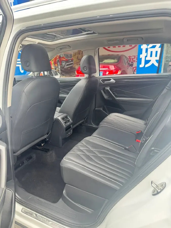 2023 Volkswagen Tiguan L 1.5T 160HP L4 7DCT,autocango,china used car exporter,china ev exporter,chinese used car exporter,chinese used ev exporter