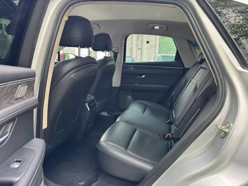 2022 Isuzu Mu-X 2.0T 220HP L4 8AT,autocango,china used car exporter,china ev exporter,chinese used car exporter,chinese used ev exporter