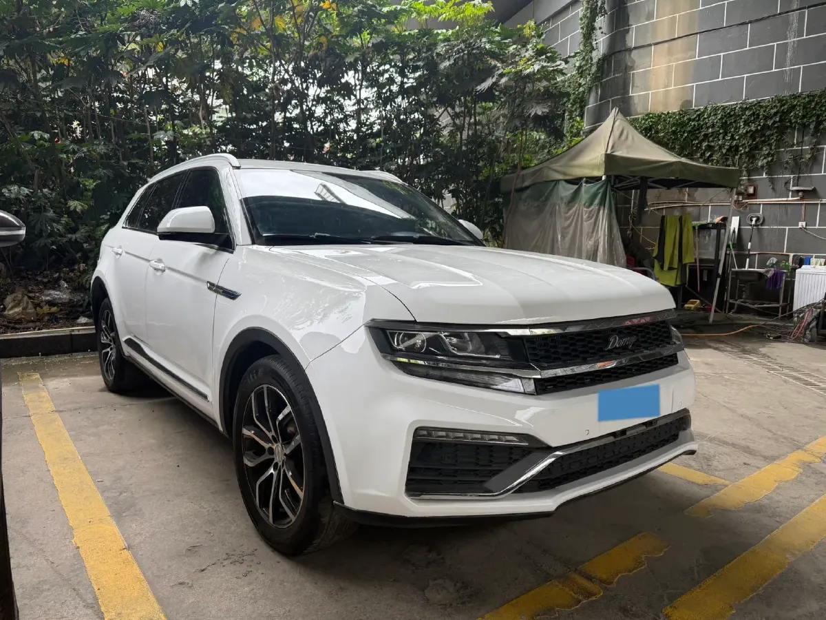 2017 Zotye Damy X7 1.8T 177HP L4 6DCT,autocango,china used car exporter,china ev exporter,chinese used car exporter,chinese used ev exporter