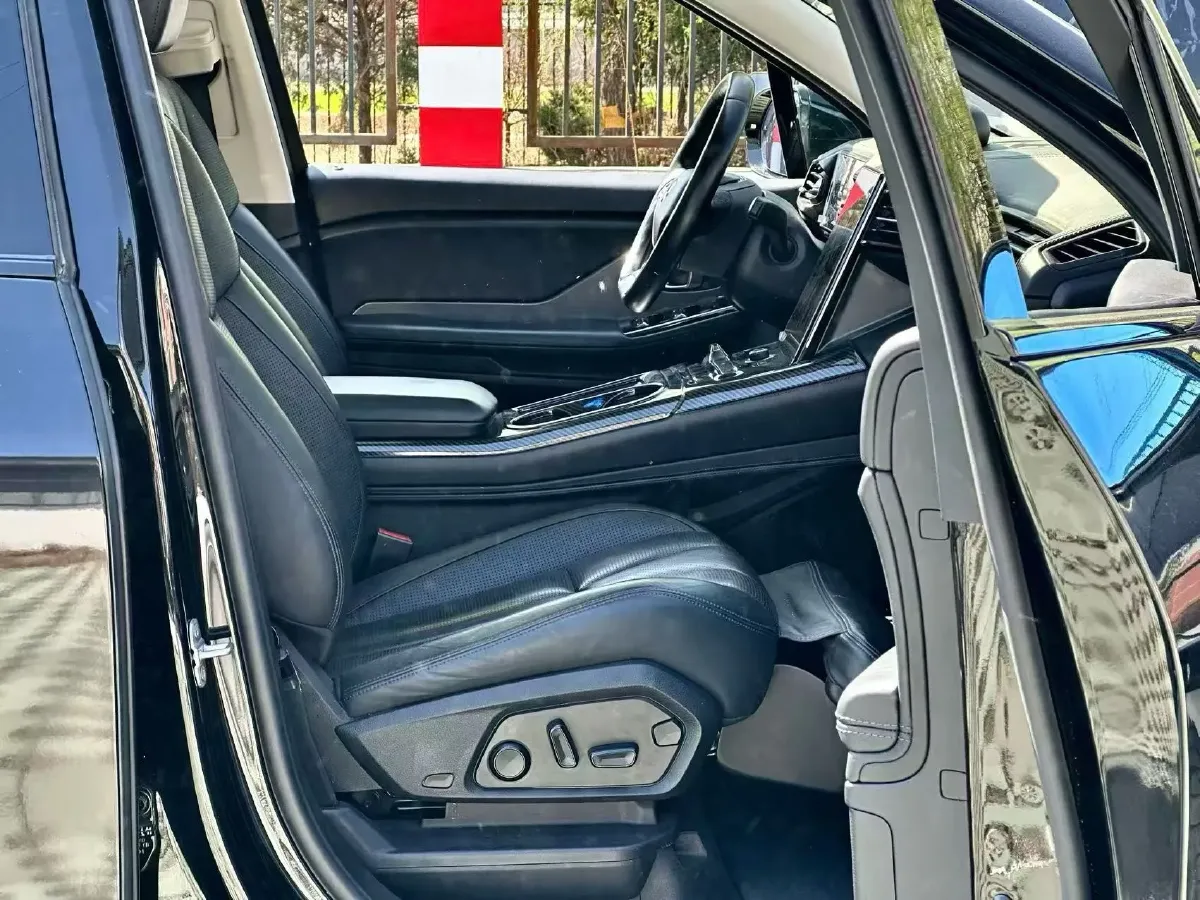 2018 NIO ES8 BEV 70KWH,autocango,china used car exporter,china ev exporter,chinese used car exporter,chinese used ev exporter