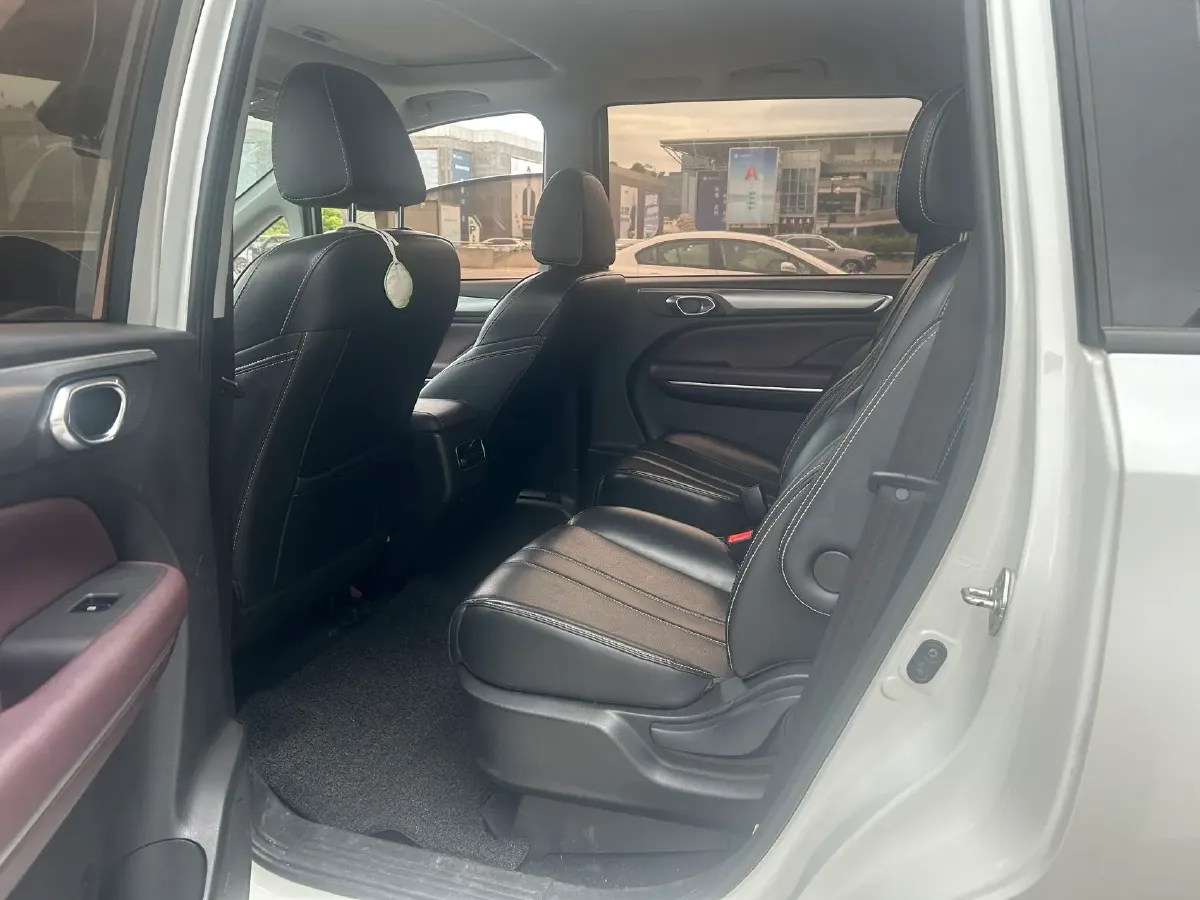 2023 GAC Trumpchi M6 1.5T 177HP L4 7DCT,autocango,china used car exporter,china ev exporter,chinese used car exporter,chinese used ev exporter