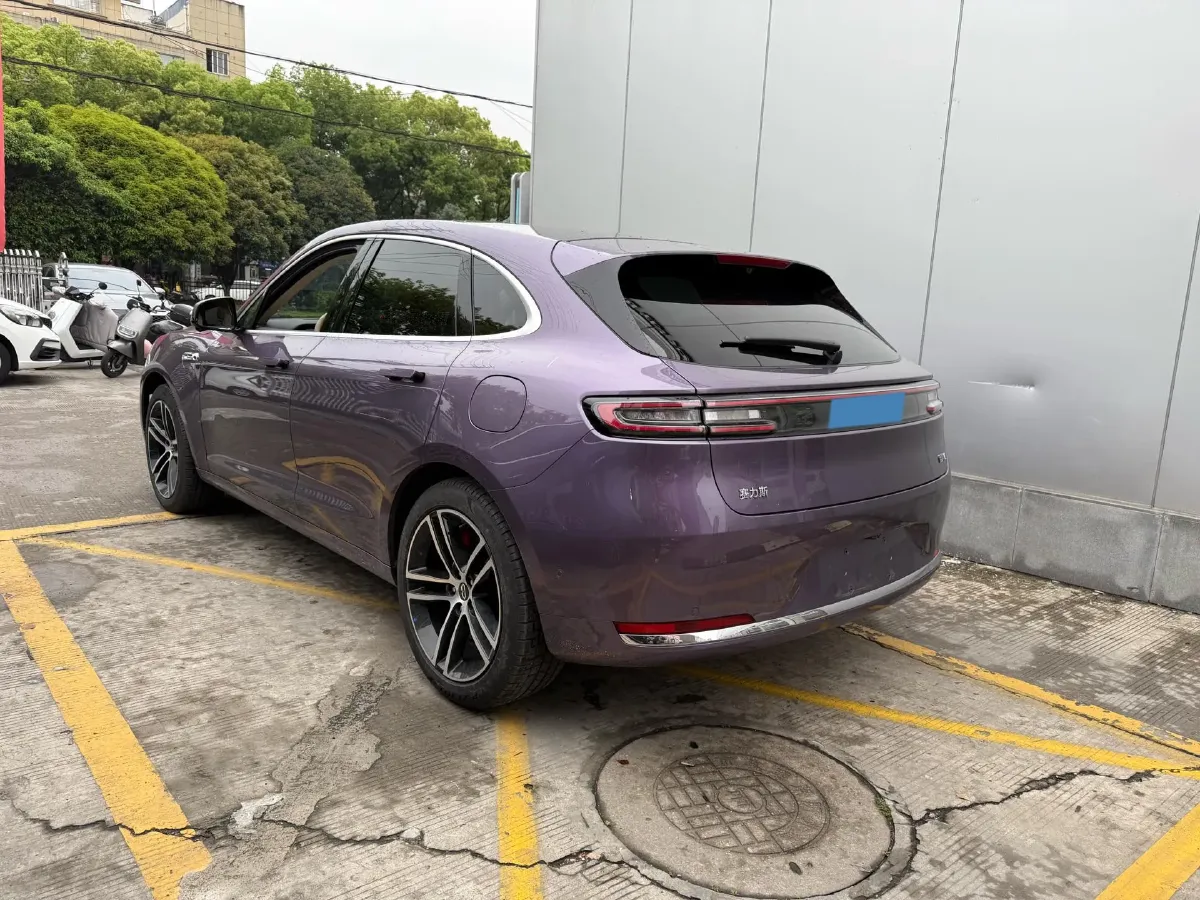 2025 AITO AITO M5 1.5T 152HP L4 REEV 42KWH,autocango,china used car exporter,china ev exporter,chinese used car exporter,chinese used ev exporter