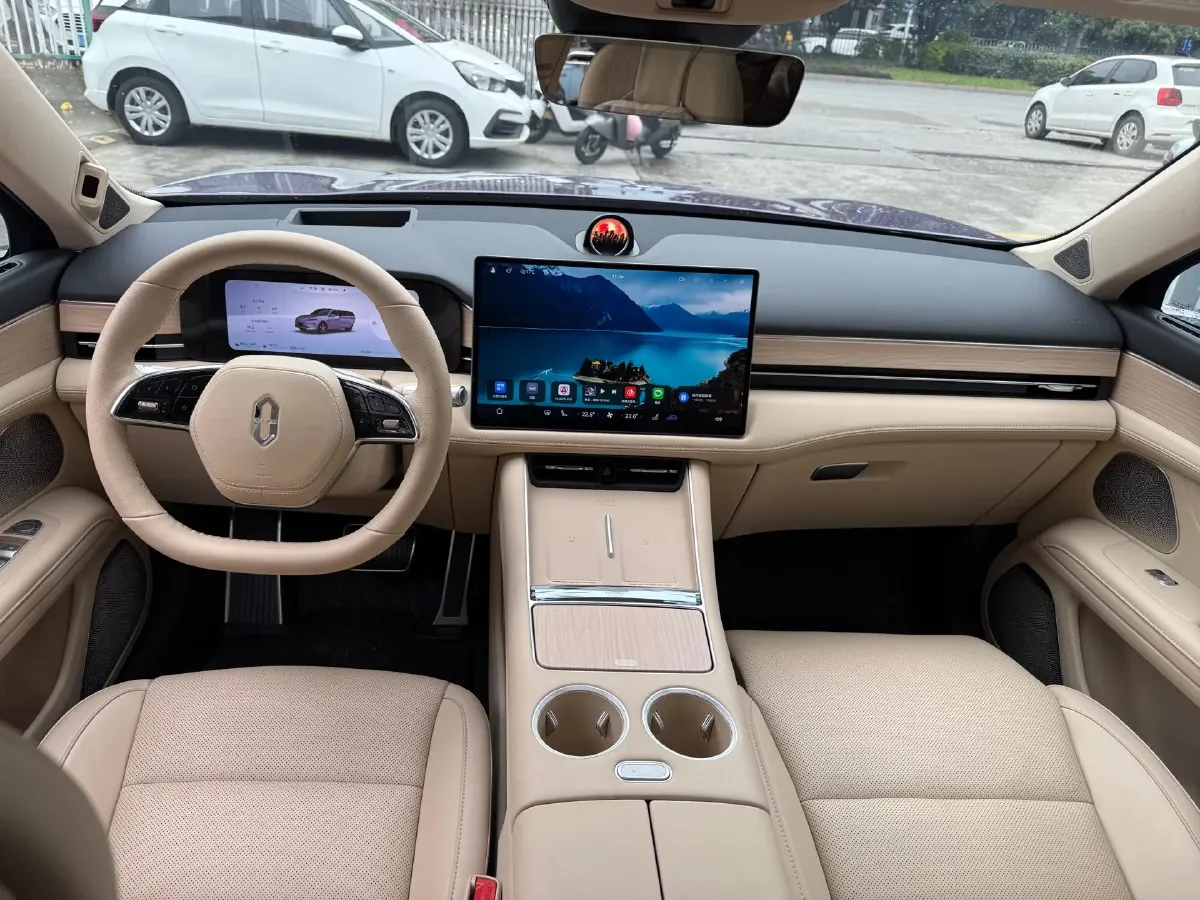 2025 AITO AITO M5 1.5T 152HP L4 REEV 42KWH,autocango,china used car exporter,china ev exporter,chinese used car exporter,chinese used ev exporter