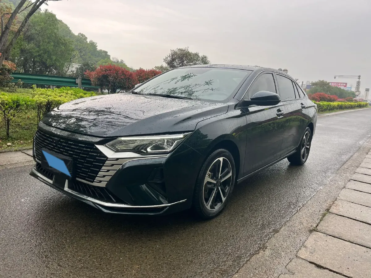 2024 DongFeng Aeolus YiXuan MAX 1.5T 197HP L4 7DCT,autocango,china used car exporter,china ev exporter,chinese used car exporter,chinese used ev exporter