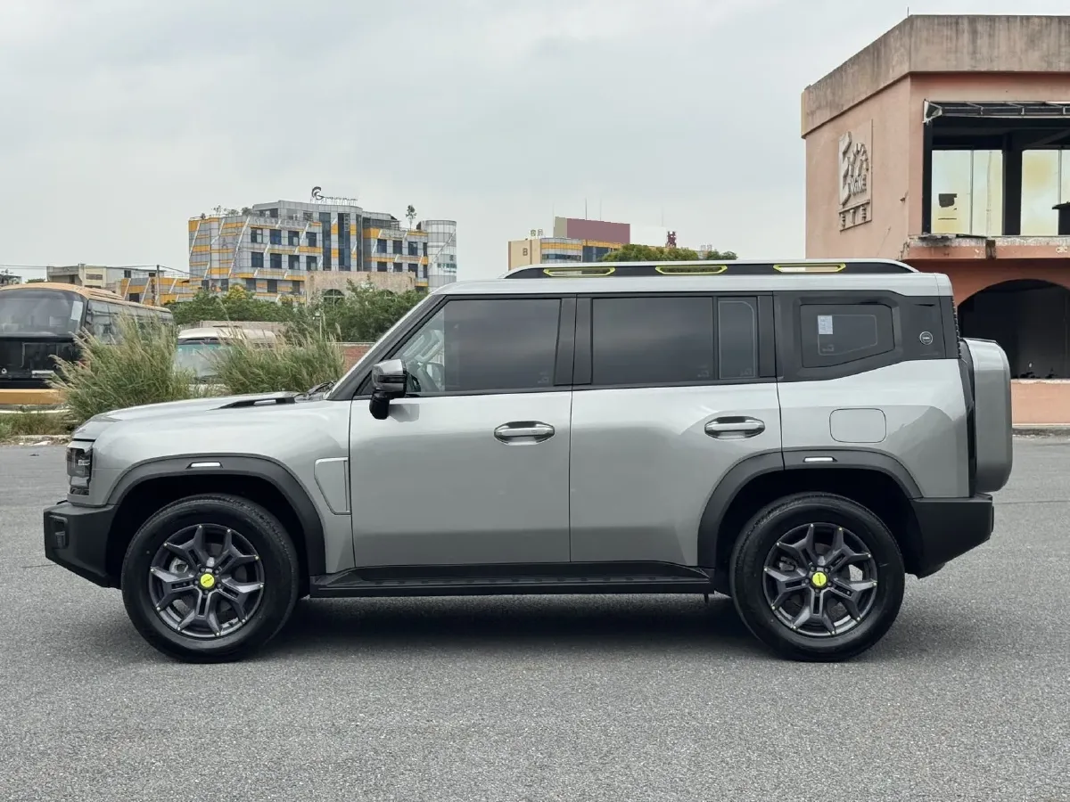 2024 Jetour Traveller 2.0T 254HP L4 7DCT,autocango,china used car exporter,china ev exporter,chinese used car exporter,chinese used ev exporter