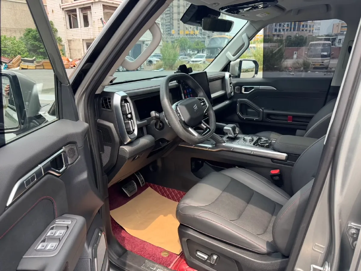 2024 Jetour Traveller 2.0T 254HP L4 7DCT,autocango,china used car exporter,china ev exporter,chinese used car exporter,chinese used ev exporter