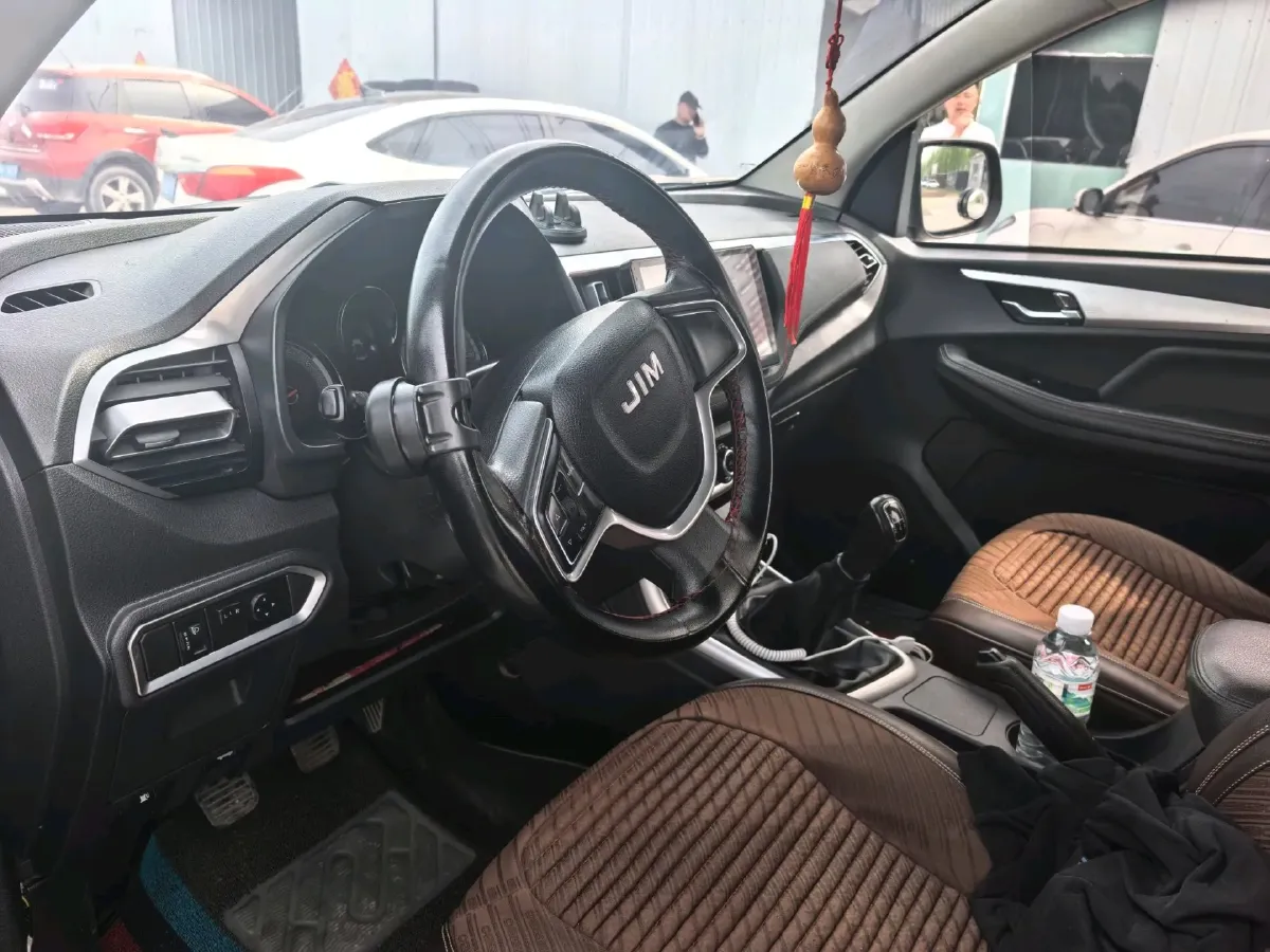 2022 Isuzu RE-MAX Jim 2.8T 120HP L4 5MT,autocango,china used car exporter,china ev exporter,chinese used car exporter,chinese used ev exporter