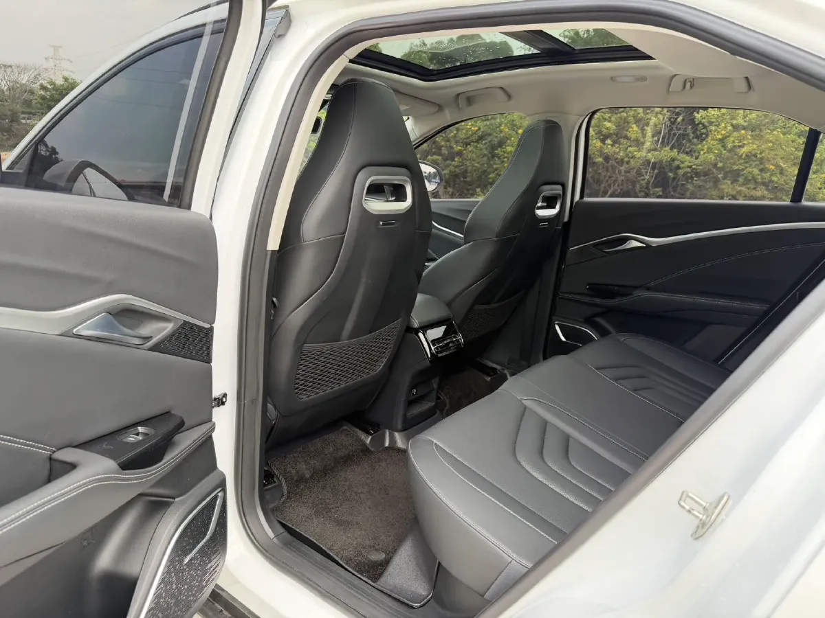 2022 Neta U BEV 55.8KWH,autocango,china used car exporter,china ev exporter,chinese used car exporter,chinese used ev exporter